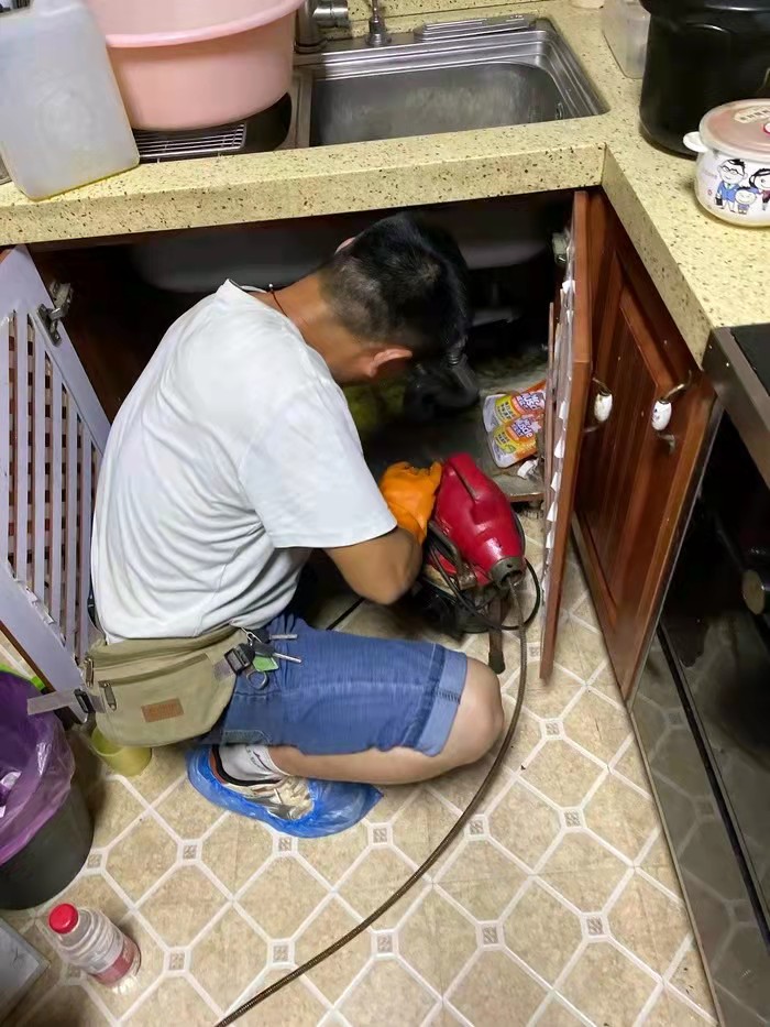 洛隆通下水道