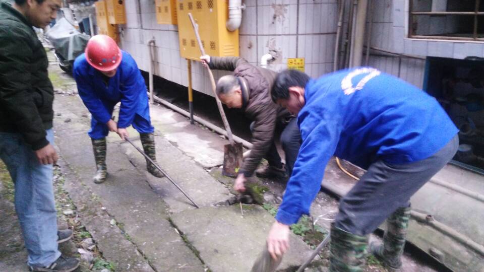 洛隆清掏化粪池、管道疏通一站式服务<高效><技术><可靠>